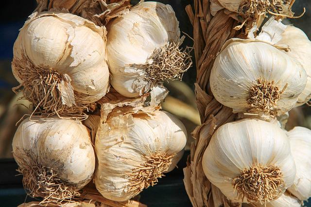 Garlic helps prevent insomnia